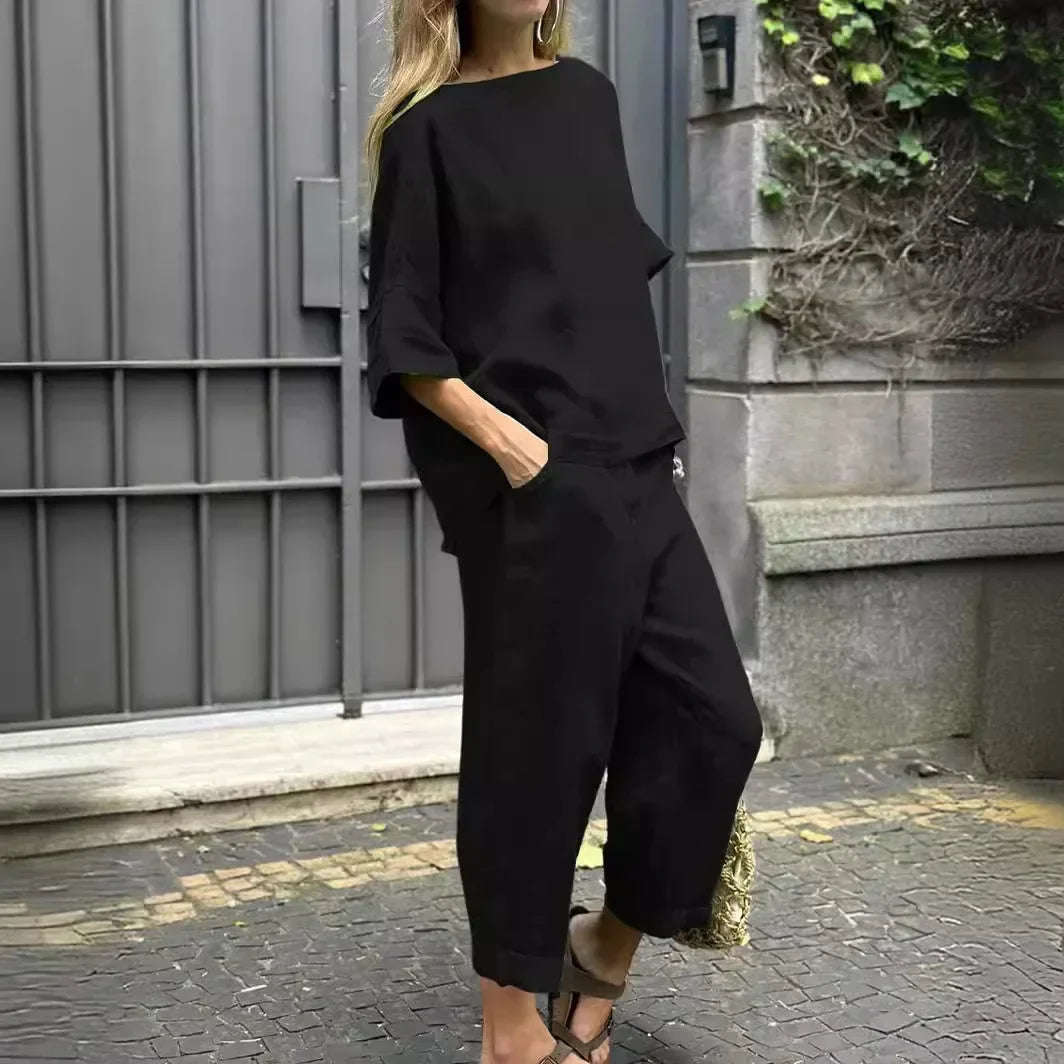 Liora - Minimalist Outfit Set for Women