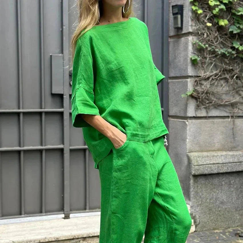 Liora - Minimalist Outfit Set for Women