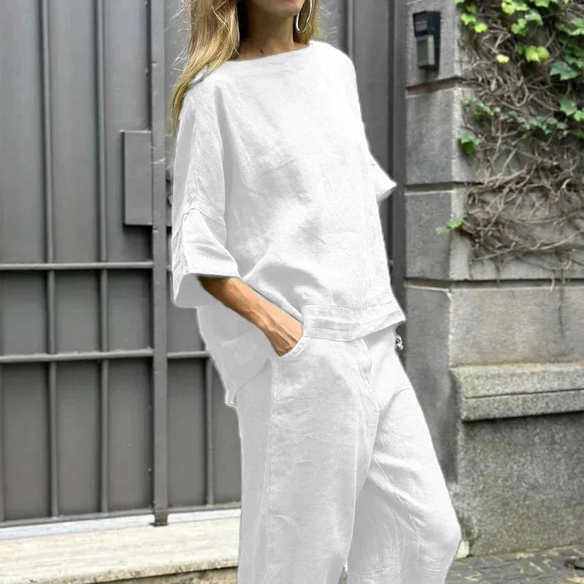 Liora - Minimalist Outfit Set for Women