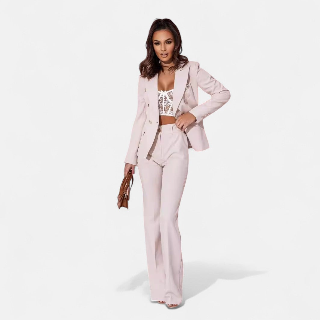 Men's Double-Breasted Suit with Tailored Fit for Formal and Casual Occasions