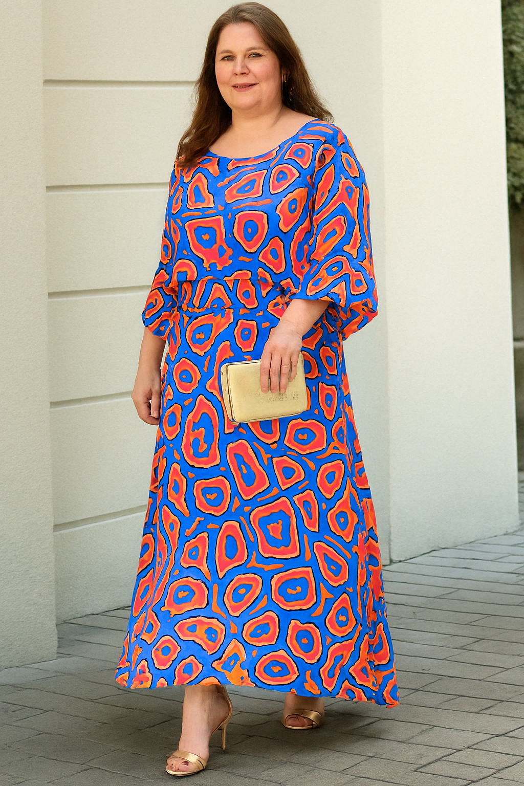 Women's Relaxed Maxi Dress with Abstract Print for Summer Occasions