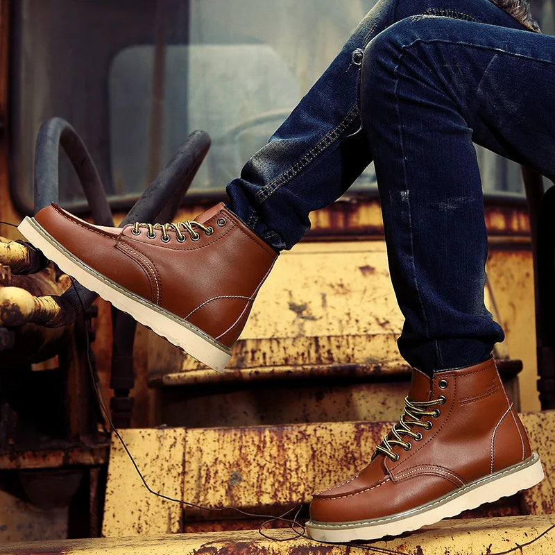 Elegant Men's Retro Boots - Retro Style with Modern Durability