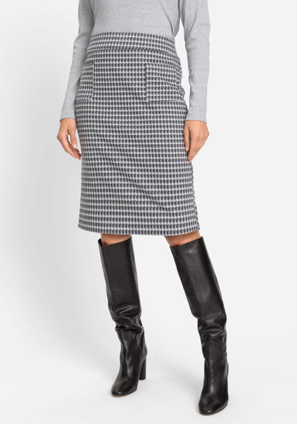Women's Classic Houndstooth Pull-On Skirt with Stretch Design
