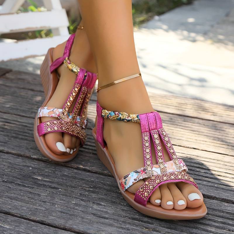 Women's Comfortable Flat Sandals with Boho Design