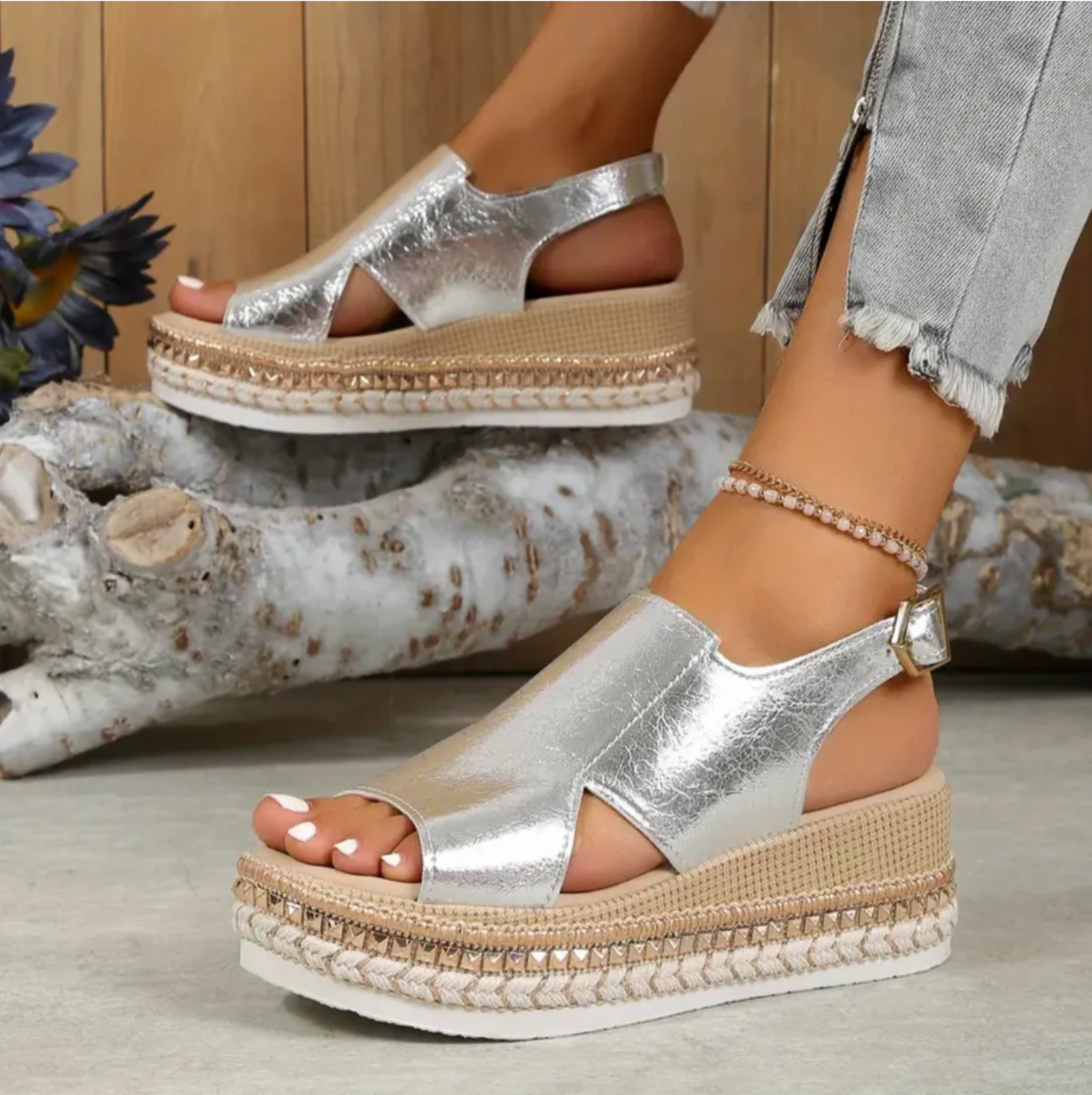 Women's Comfortable Platform Sandals with Adjustable Straps