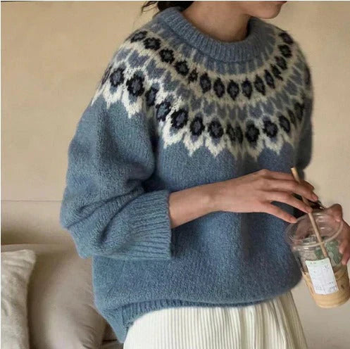 Women's Cozy Jacquard Sweater with Intricate Patterns