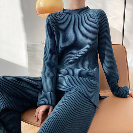 Women's Relaxed Fit Matching Leisure Set with Long Sleeve Top and Jogger Pants