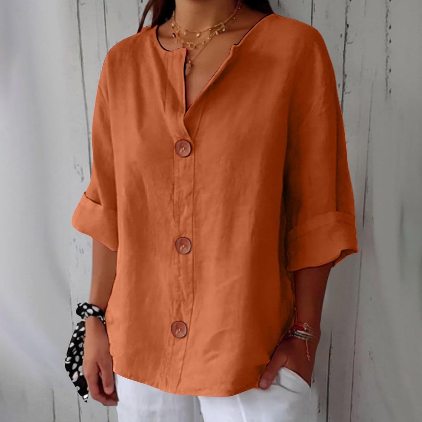 Women's Relaxed Linen Shirt with Versatile Design for Casual Occasions
