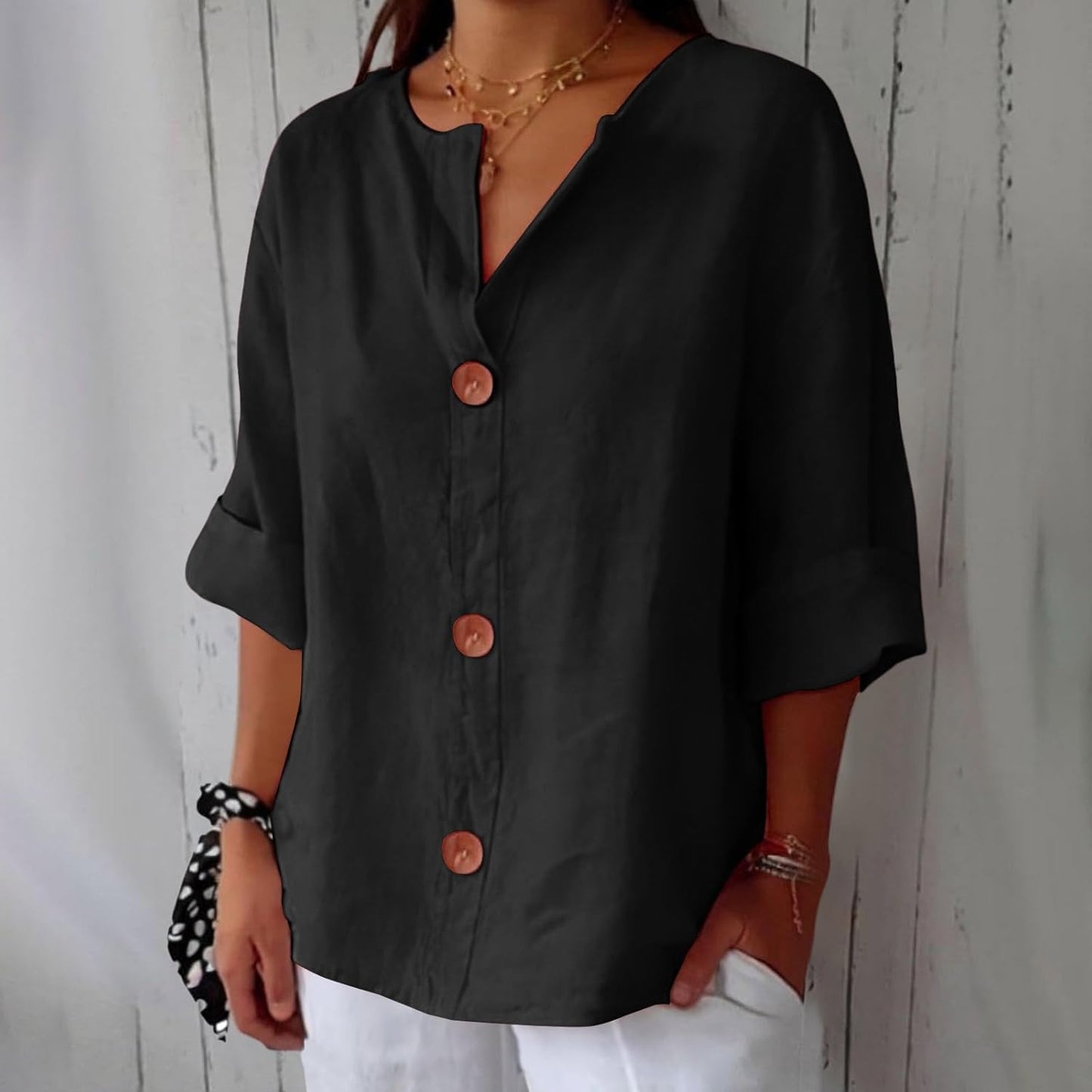 Women's Relaxed Linen Shirt with Versatile Design for Casual Occasions
