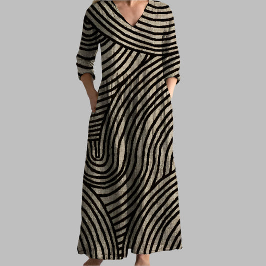 Women's Vintage-Inspired Midi Dress with V-Neckline and Functional Pockets