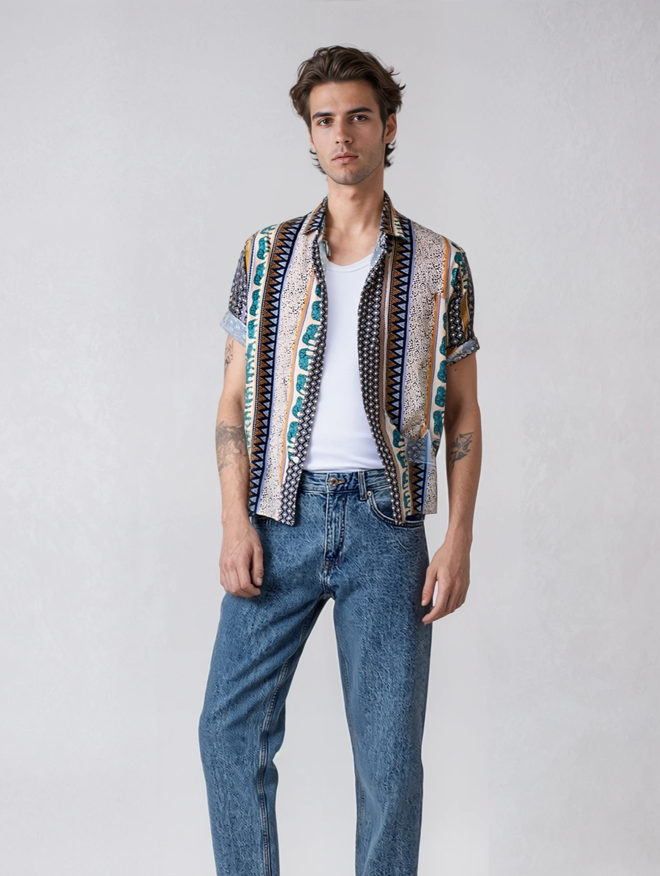 Men's Short Sleeve Shirt with Snap Buttons and Relaxed Fit for Transitional Weather