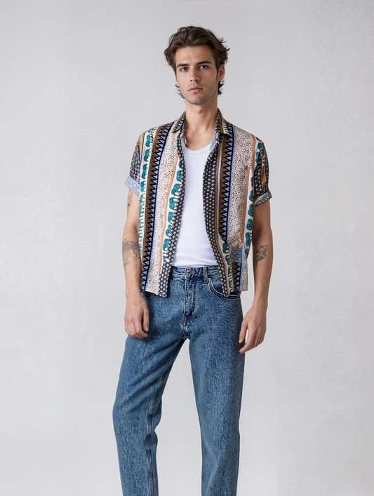 Men's Short Sleeve Shirt with Snap Buttons and Relaxed Fit for Transitional Weather
