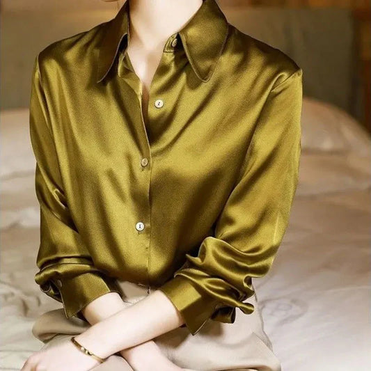Women's Elegant Buttoned Satin Blouse with Collar | Ideal for Spring/Summer